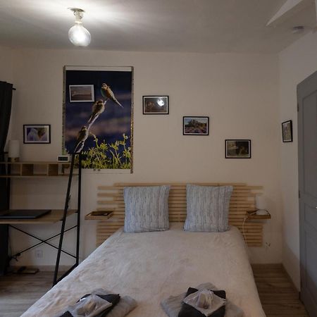 Studio Dans Le Luberon Céreste Екстериор снимка