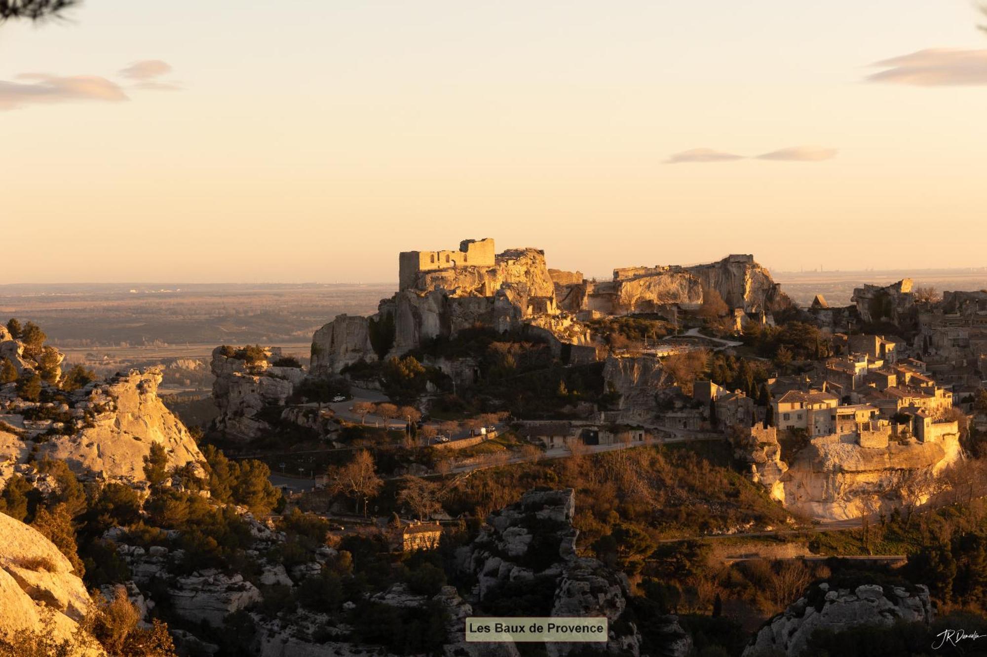 Studio Dans Le Luberon Céreste Екстериор снимка